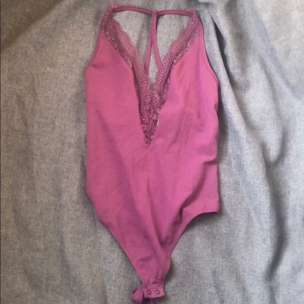 Express thong bodysuit 🌸4/$20